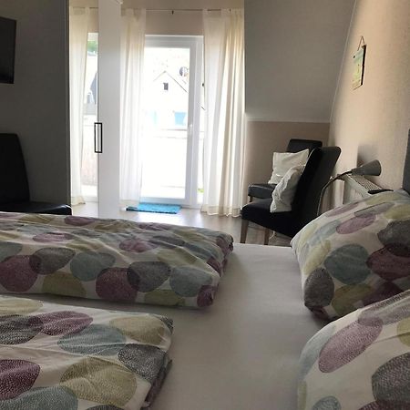 Bio-Ferienweingut Leyendecker Appartement Kattenes Buitenkant foto