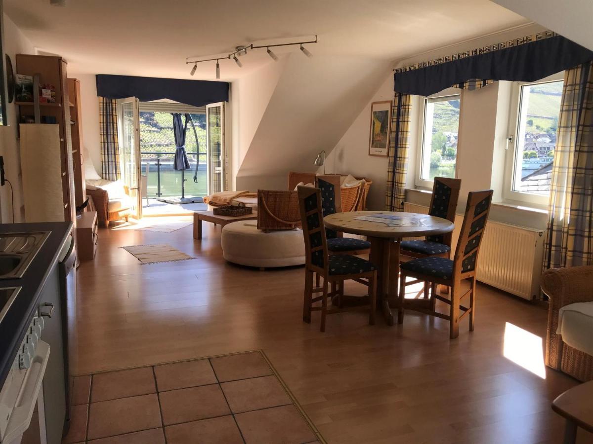 Bio-Ferienweingut Leyendecker Appartement Kattenes Buitenkant foto