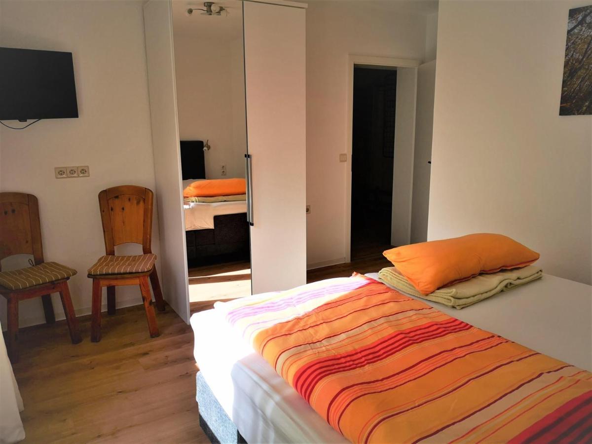 Bio-Ferienweingut Leyendecker Appartement Kattenes Buitenkant foto