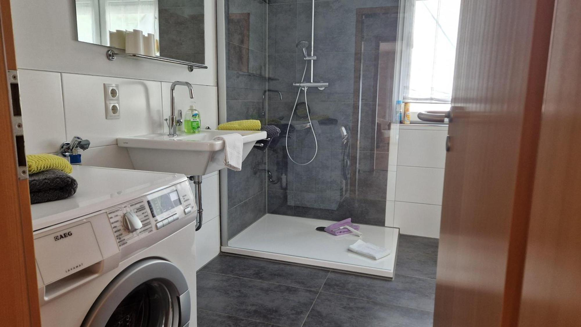 Bio-Ferienweingut Leyendecker Appartement Kattenes Buitenkant foto