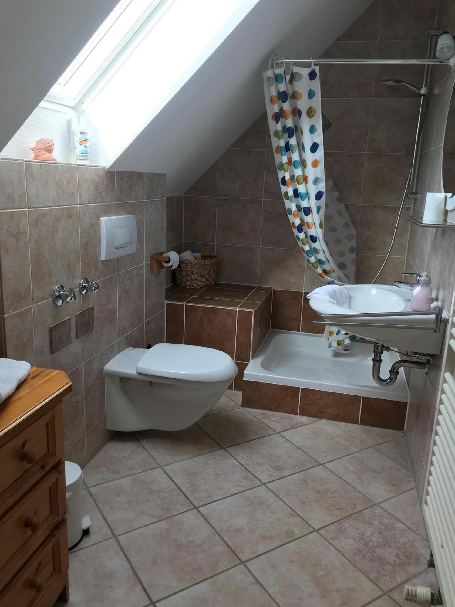 Bio-Ferienweingut Leyendecker Appartement Kattenes Buitenkant foto